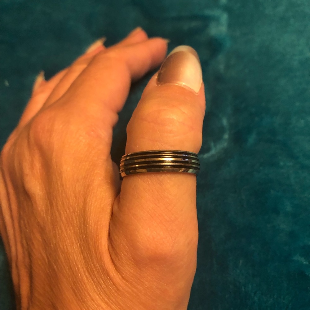 Groom’s Wedding Band; Stainless Steel; Ribbed; Black Inlays - Picture 4 of 6